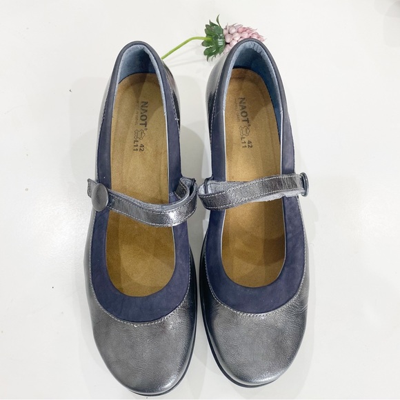 NAOT Pewter Patent Leather and Suede Comfort Low-Heel Mary Jane Pumps Si… - Picture 2 of 8